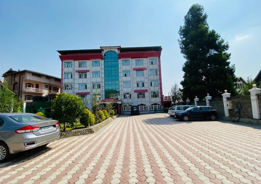 The Countryside Stays,Raj Bagh,3 star