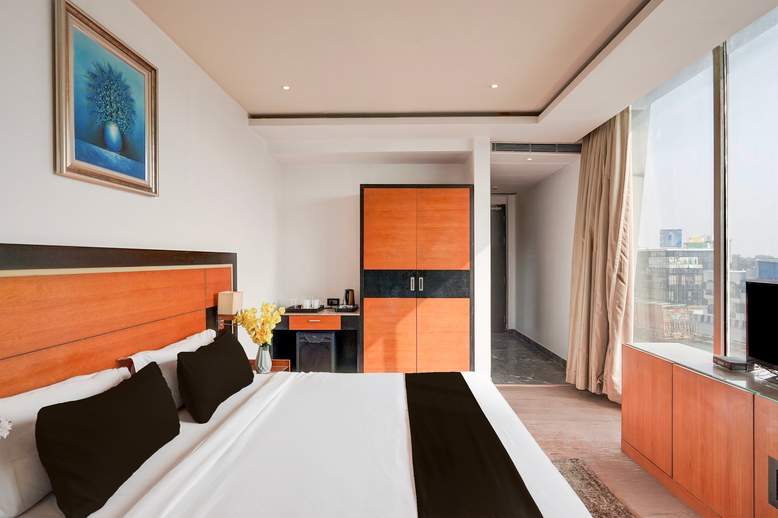 townhouse oak agra near sultanganj puliya formerly bb grand