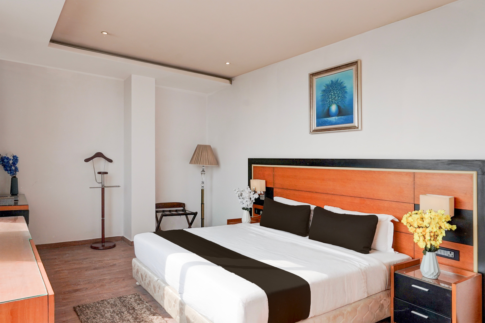 townhouse oak agra near sultanganj puliya formerly bb grand