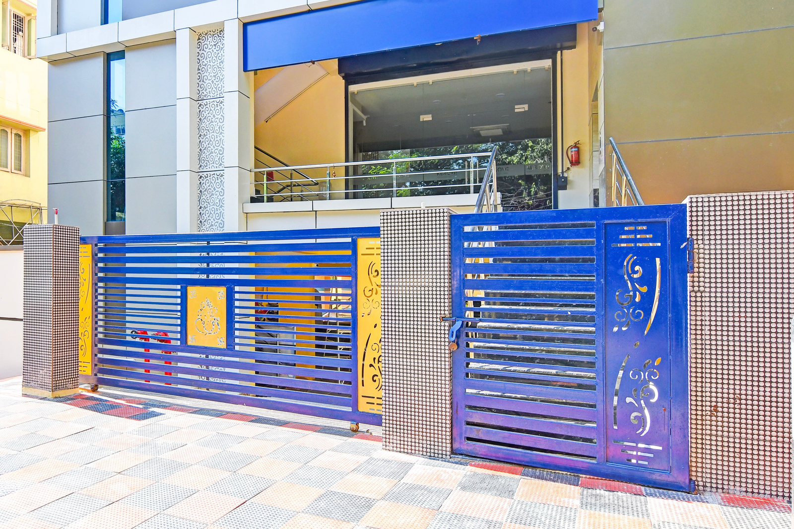 Super Townhouse Dwarakanagar Near Gurudwara,,3 star