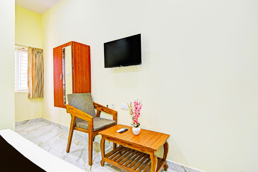 super townhouse dwarakanagar near gurudwara