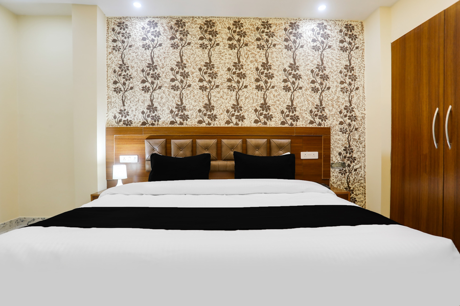 super townhouse ghunghrani street godowlia