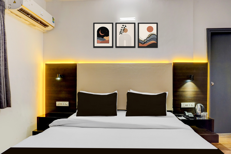 super townhouse butler road near maripur chowk
