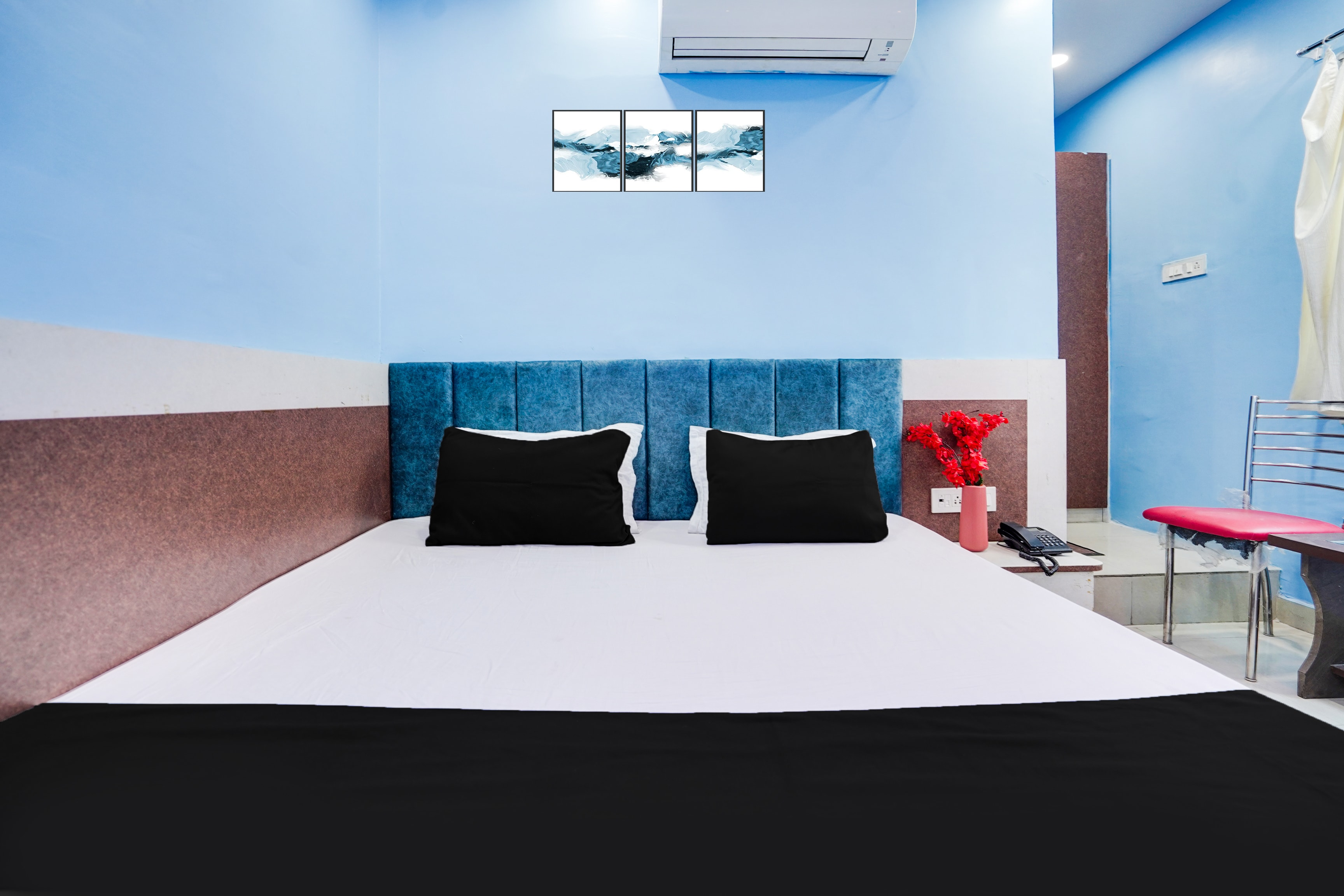 Super Townhouse Butler Road Near Maripur Chowk,,3 star
