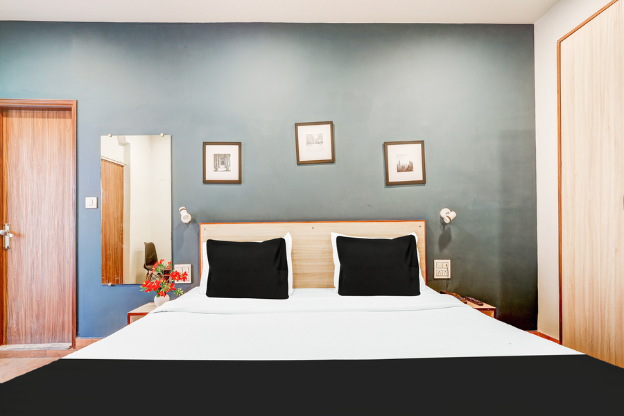 super collection o palam near railway station