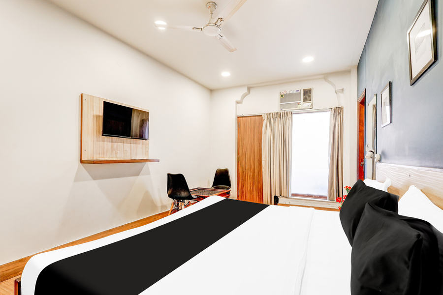 super collection o palam near railway station