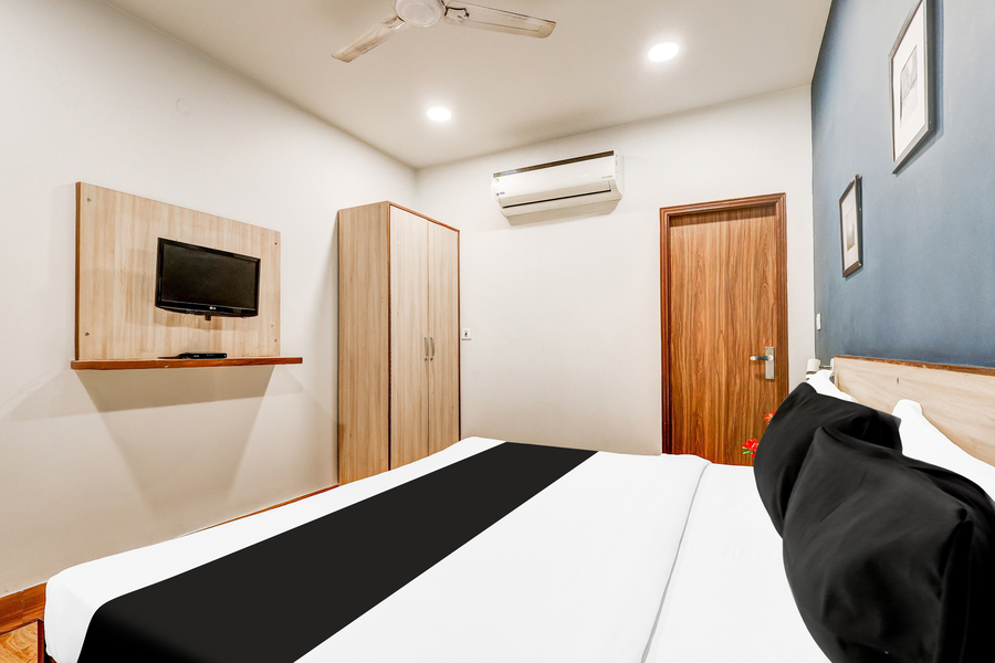 super collection o palam near railway station