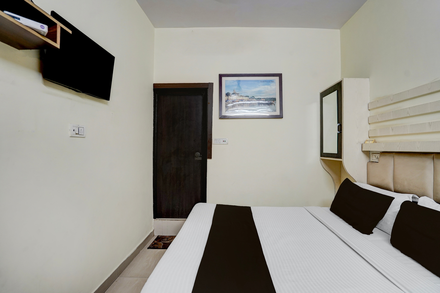 collection o jhalwar road near kota airport