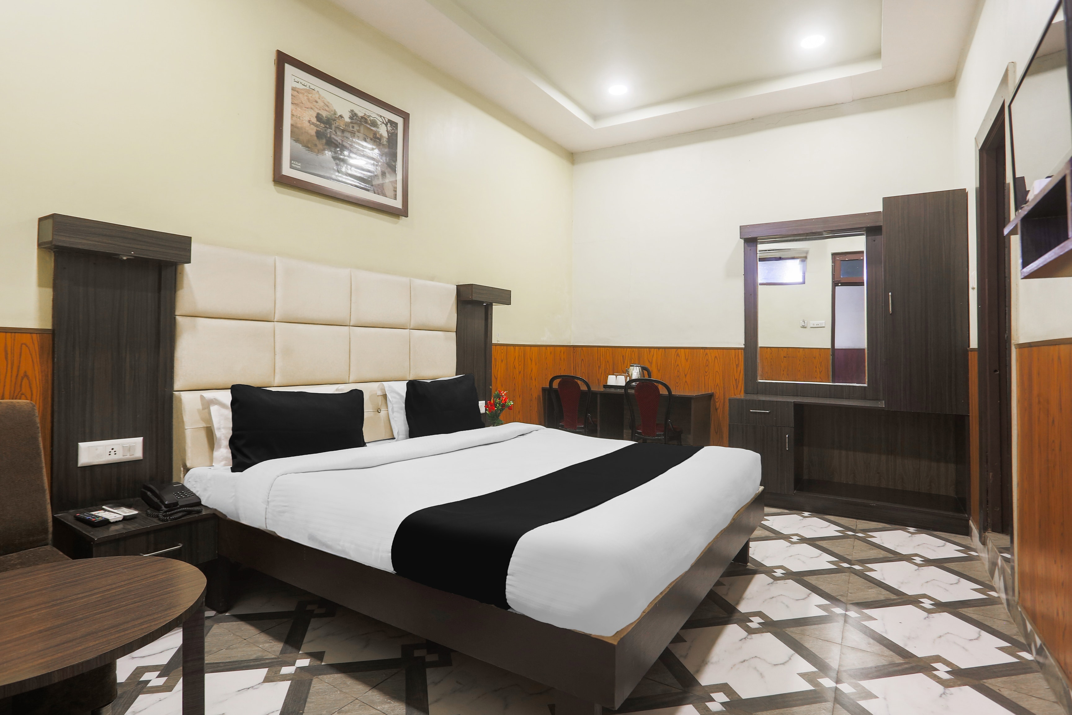 Collection O Jhalwar Road Near Kota Airport,Dhanmandi,3 star