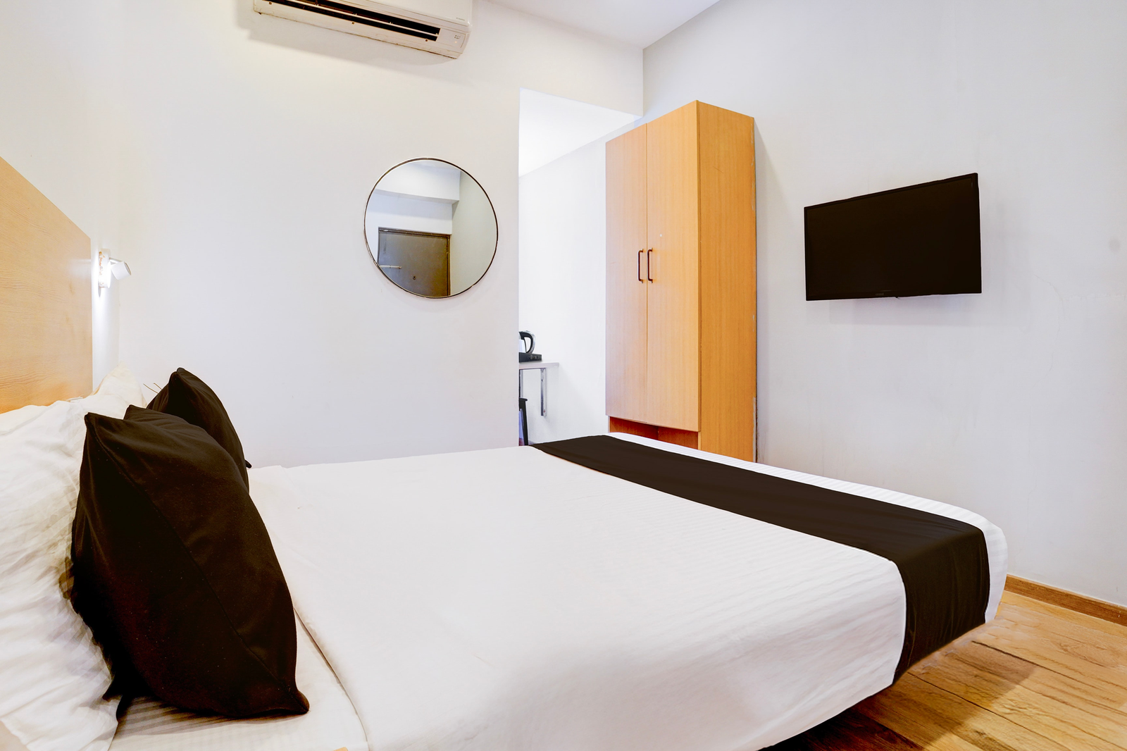 townhouse khar the habitat