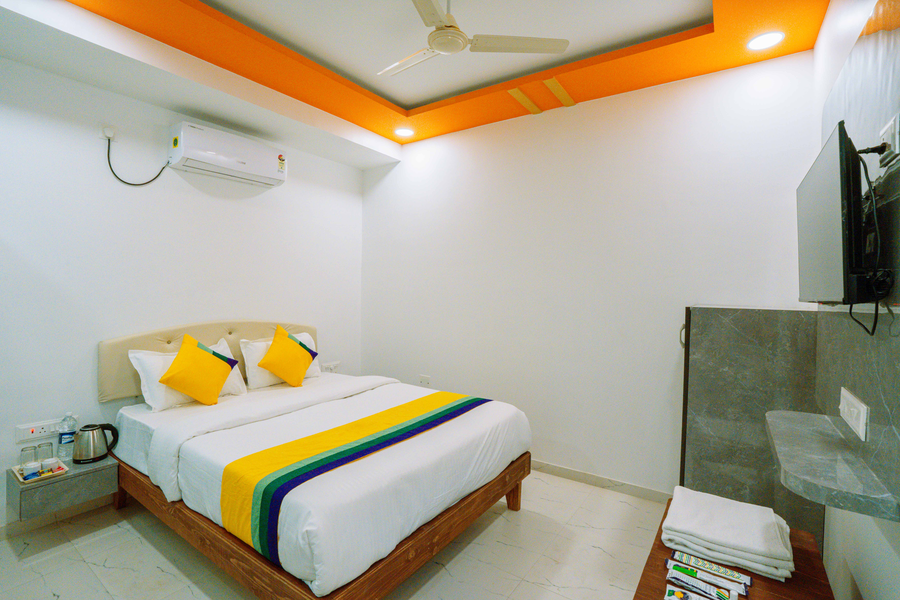 itsy hotels aaditya inn tathawade