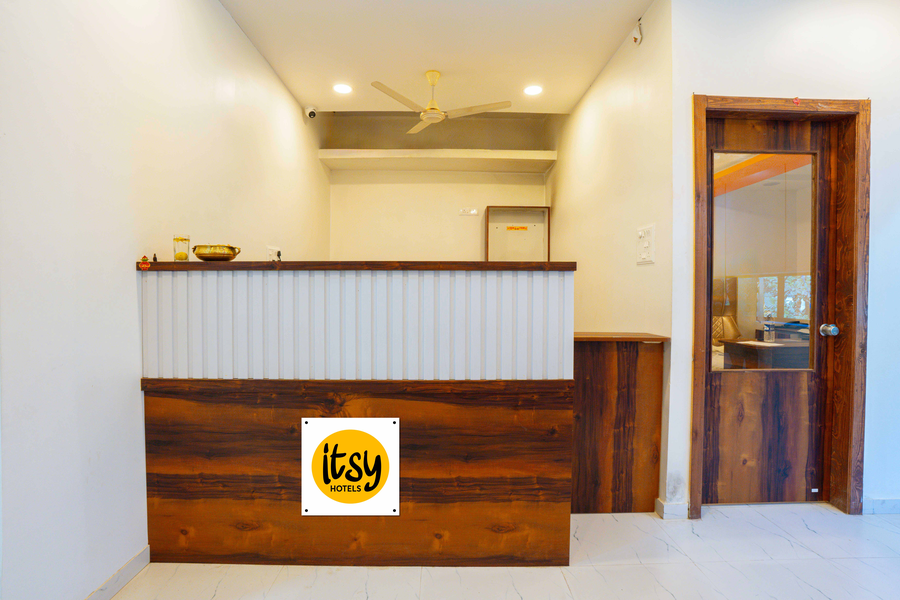 itsy hotels aaditya inn tathawade