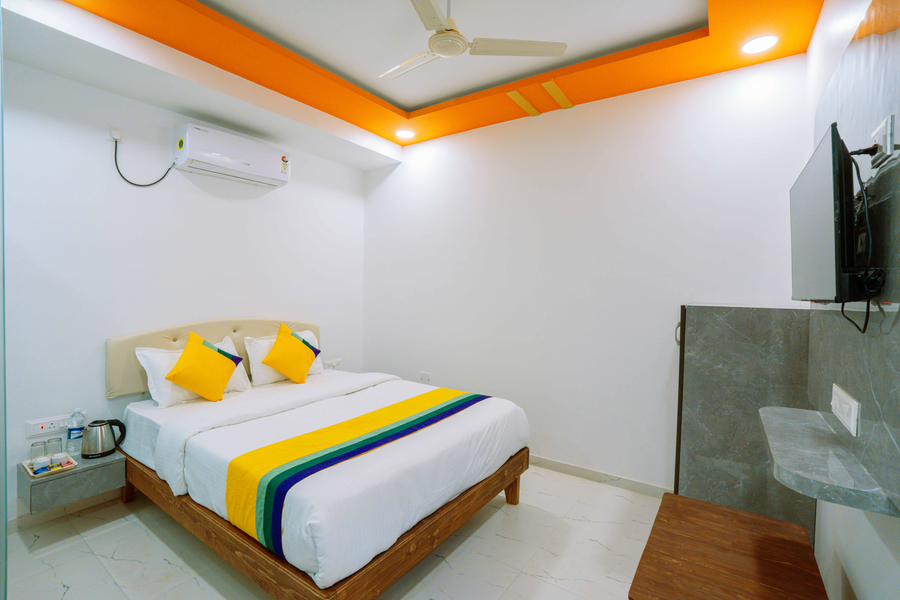 itsy hotels aaditya inn tathawade