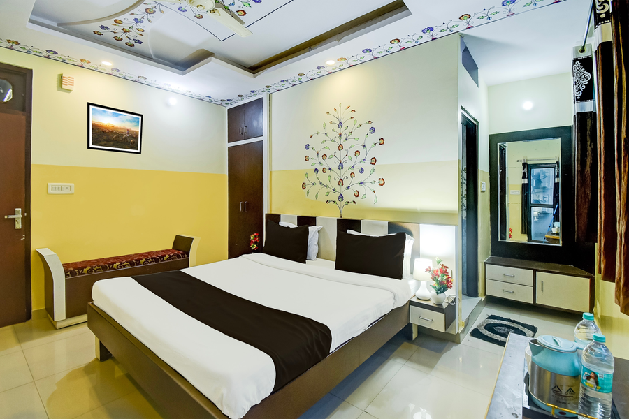 hotel o ramgarh mod near hawa mahal