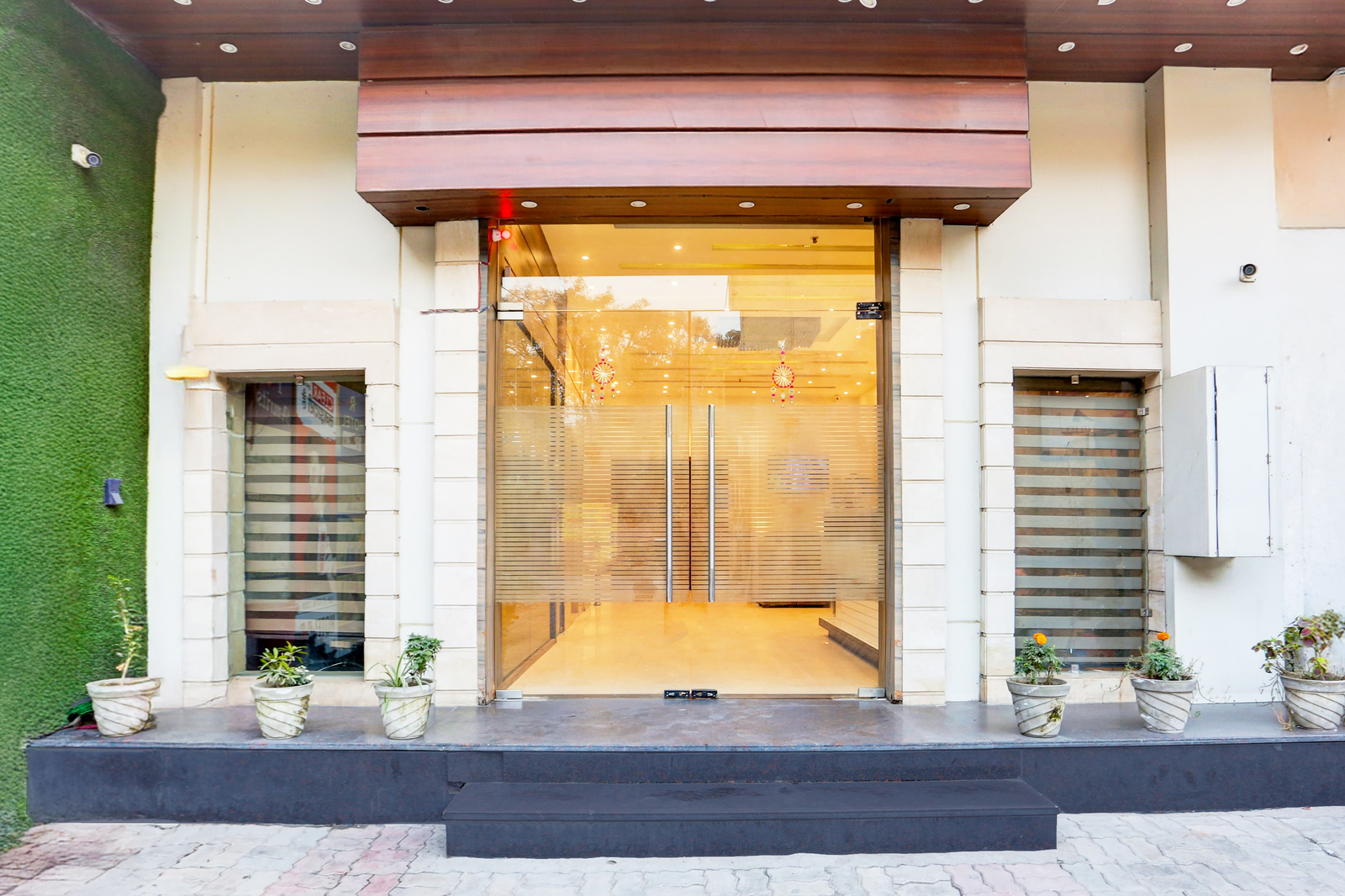 Super Collection O Amritsar Near Bus Stand,GT Road,3 star