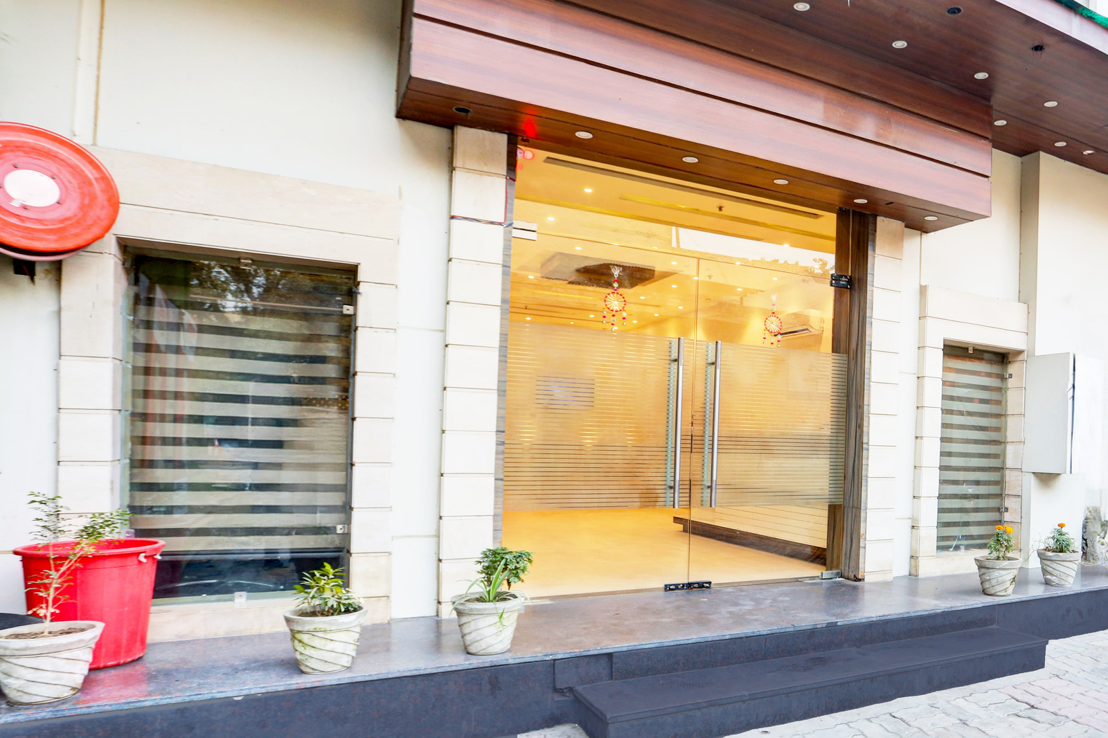 Super Collection O Amritsar Near Bus Stand,GT Road,3 star