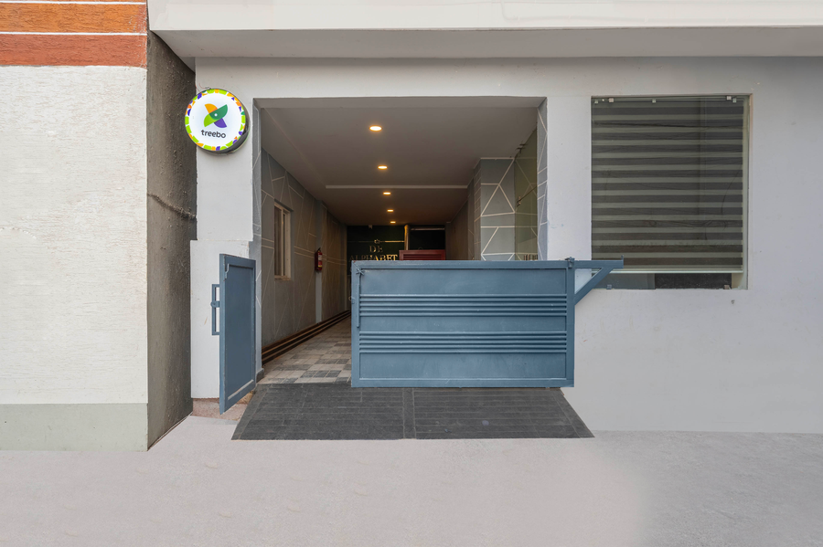 treebo de alphabet gachibowli