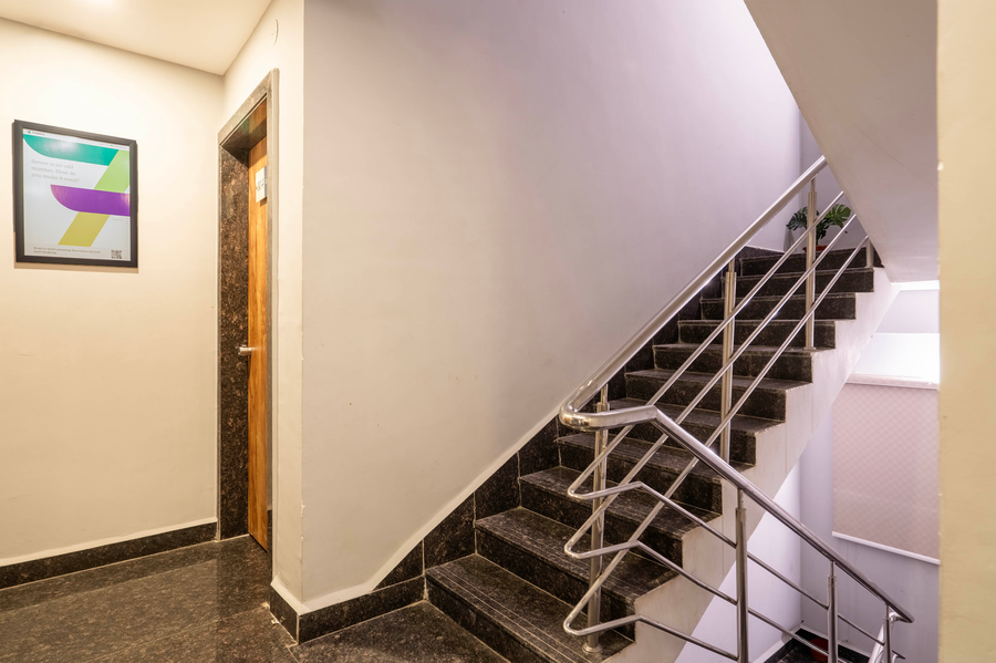 treebo de alphabet gachibowli