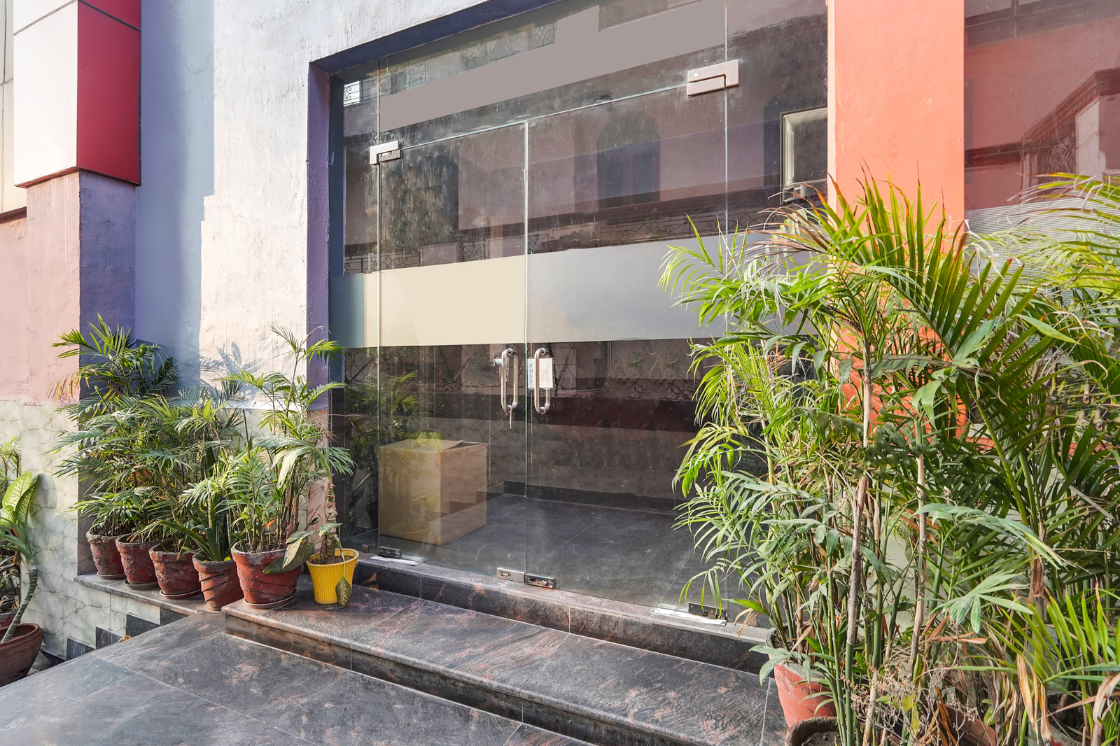 Super Townhouse Maithli Marg Sector 55 Formerly Red Roof,,4 star
