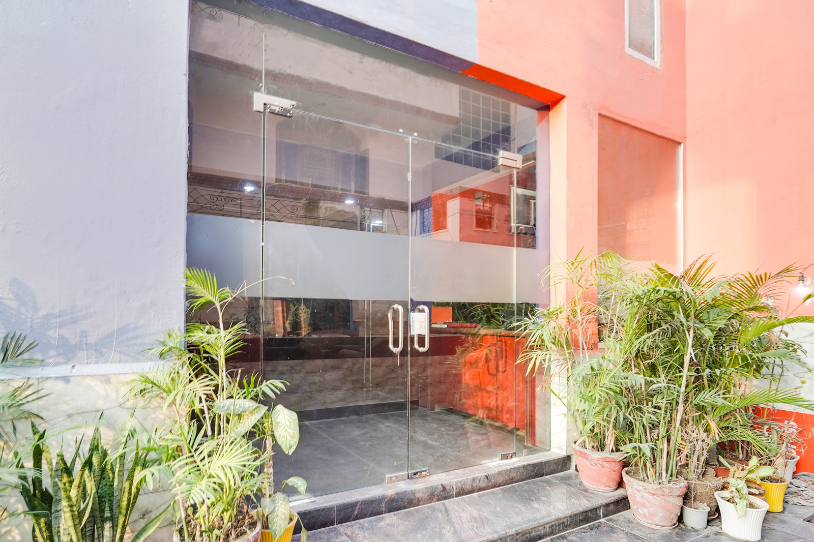 Super Townhouse Maithli Marg Sector 55 Formerly Red Roof,,4 star