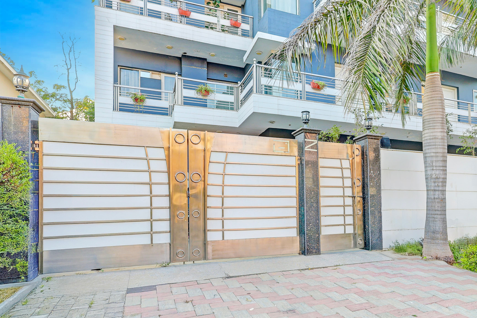 Super Townhouse Sector 49 Sohna Road,,4 star
