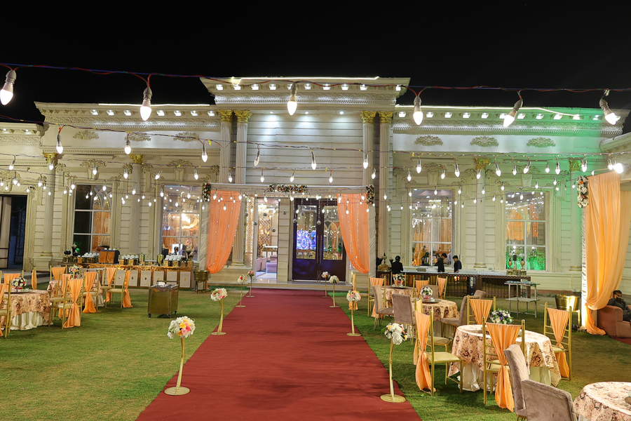 the sandalwood by la carnation