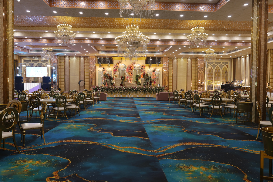 the sandalwood by la carnation