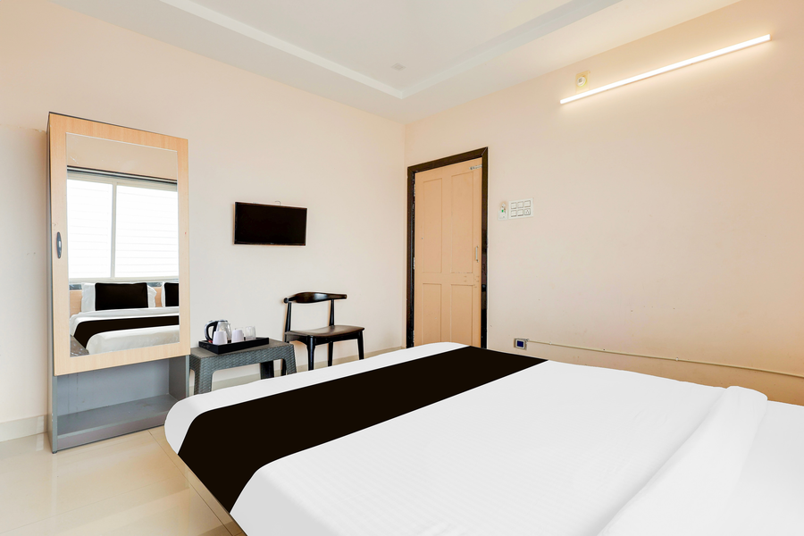 spot on 48336 vj inn nagamalli thota