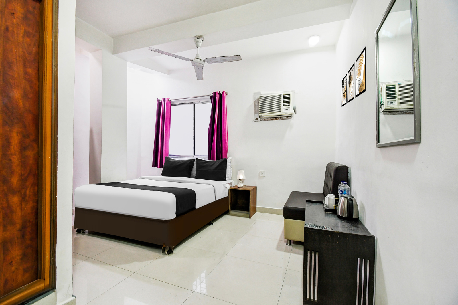 super hotel o uttar panchanna