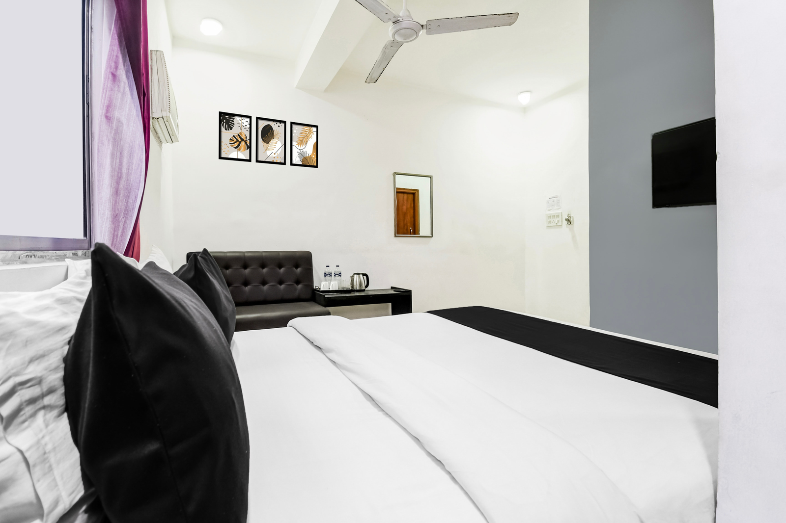 super hotel o uttar panchanna