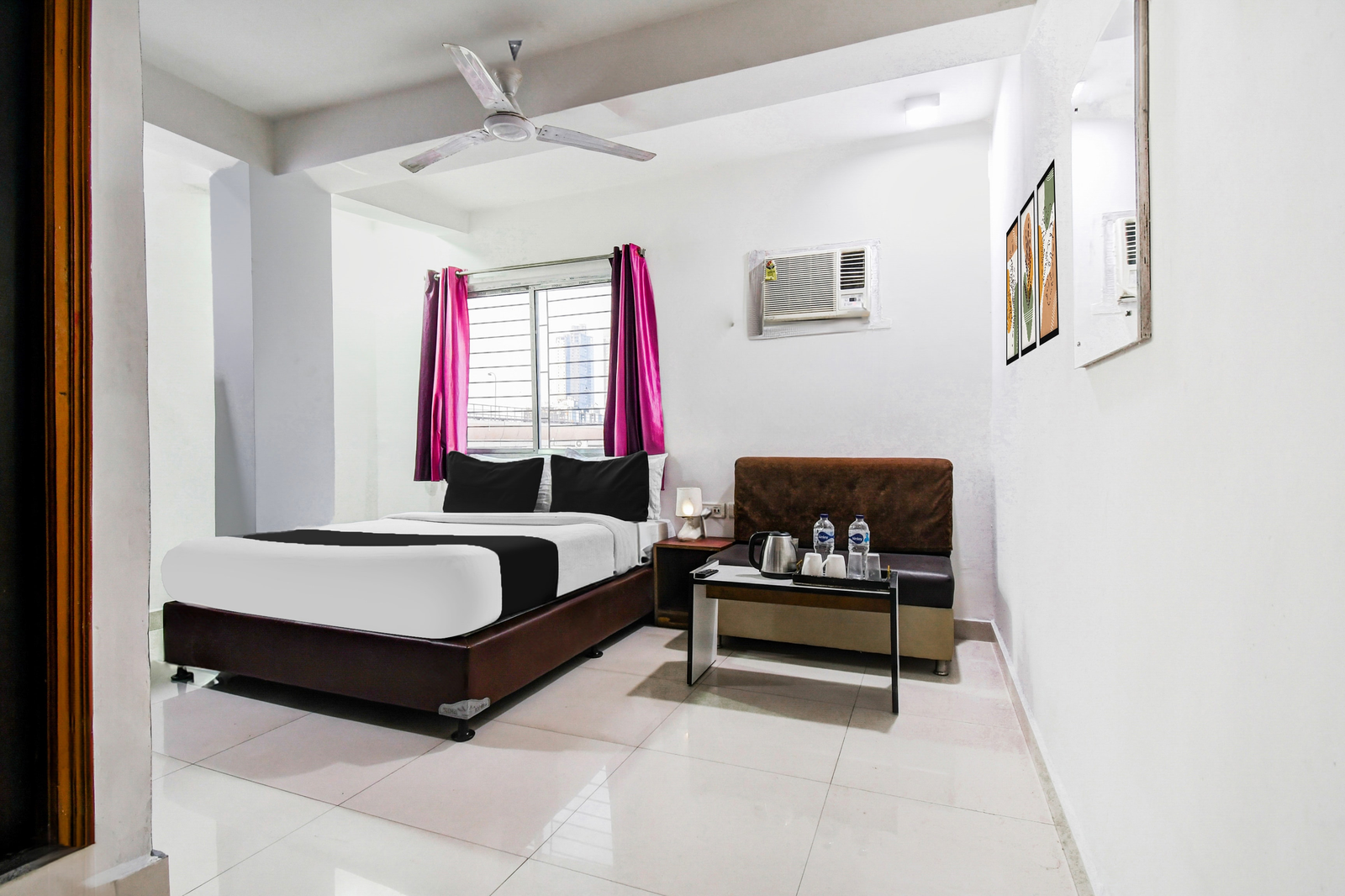 super hotel o uttar panchanna