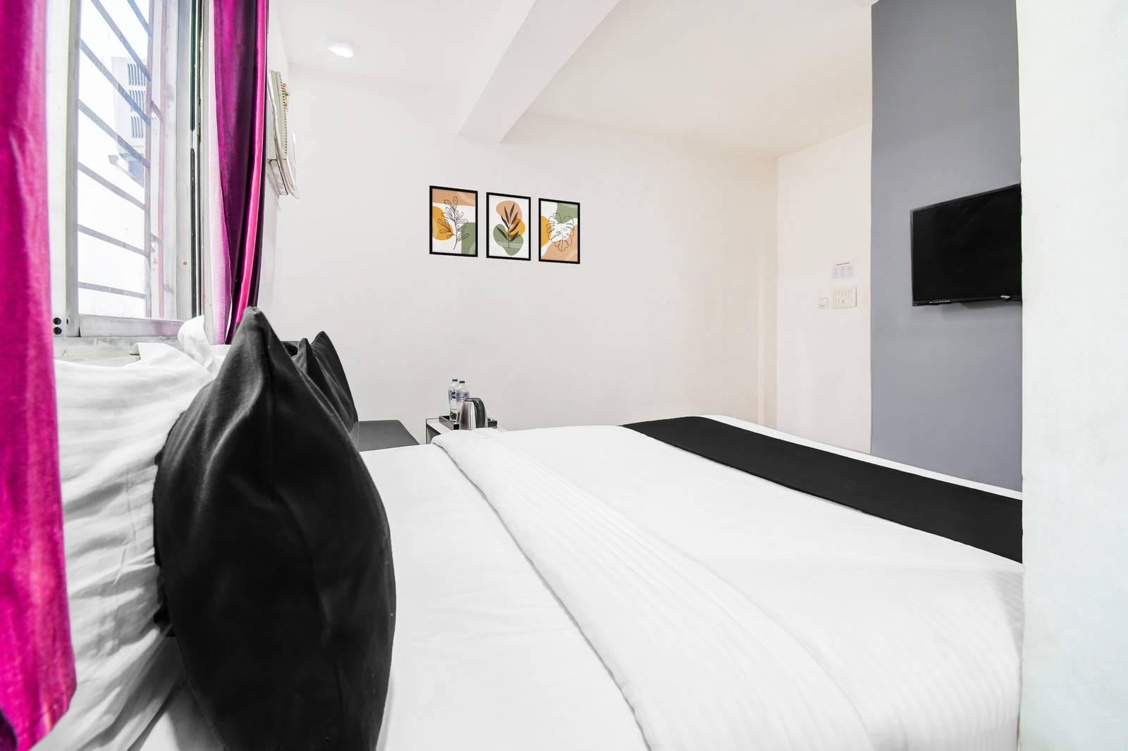 super hotel o uttar panchanna