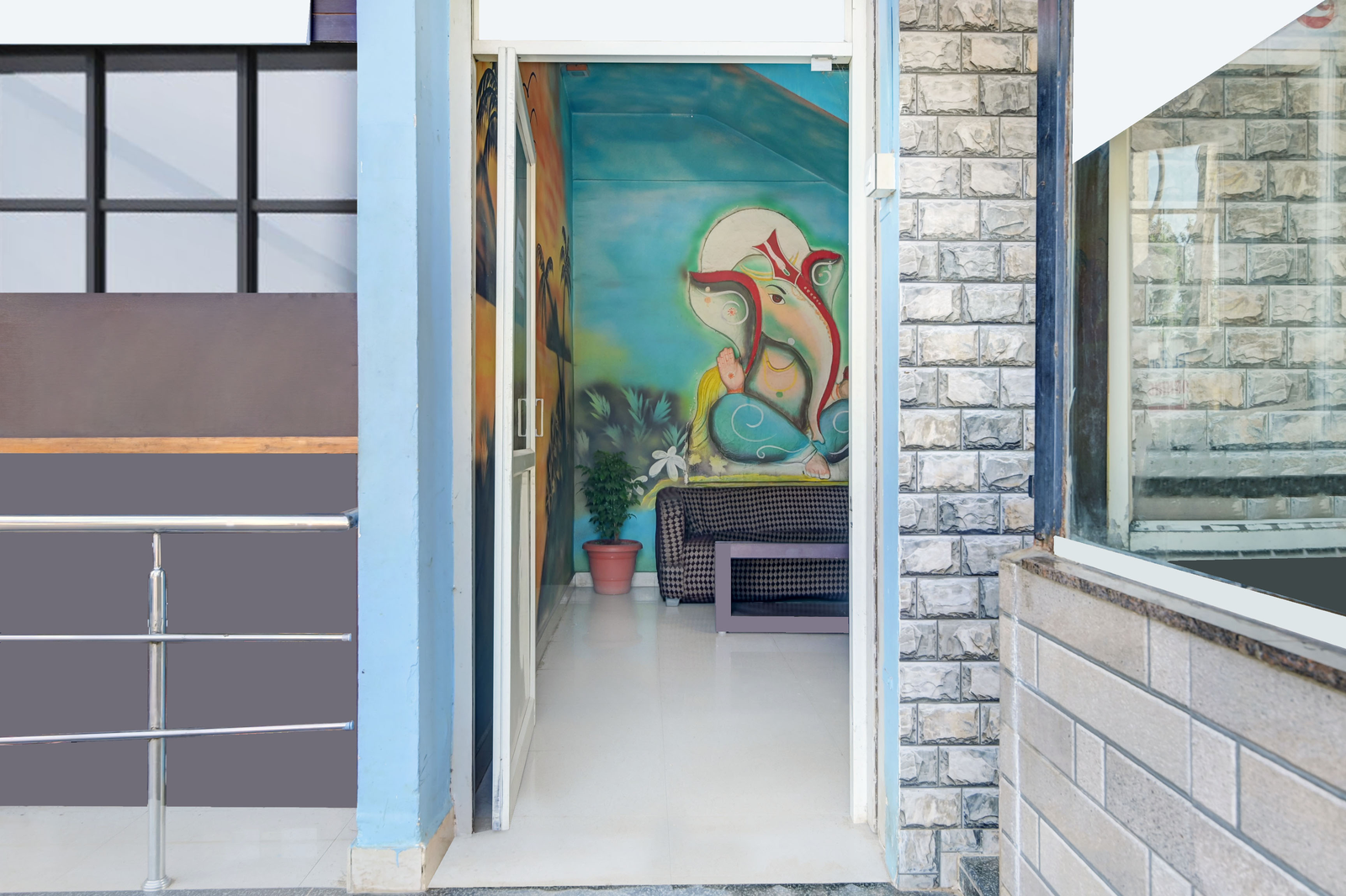 Super Collection O Chikmangaluru Near Railway Station,,3 star
