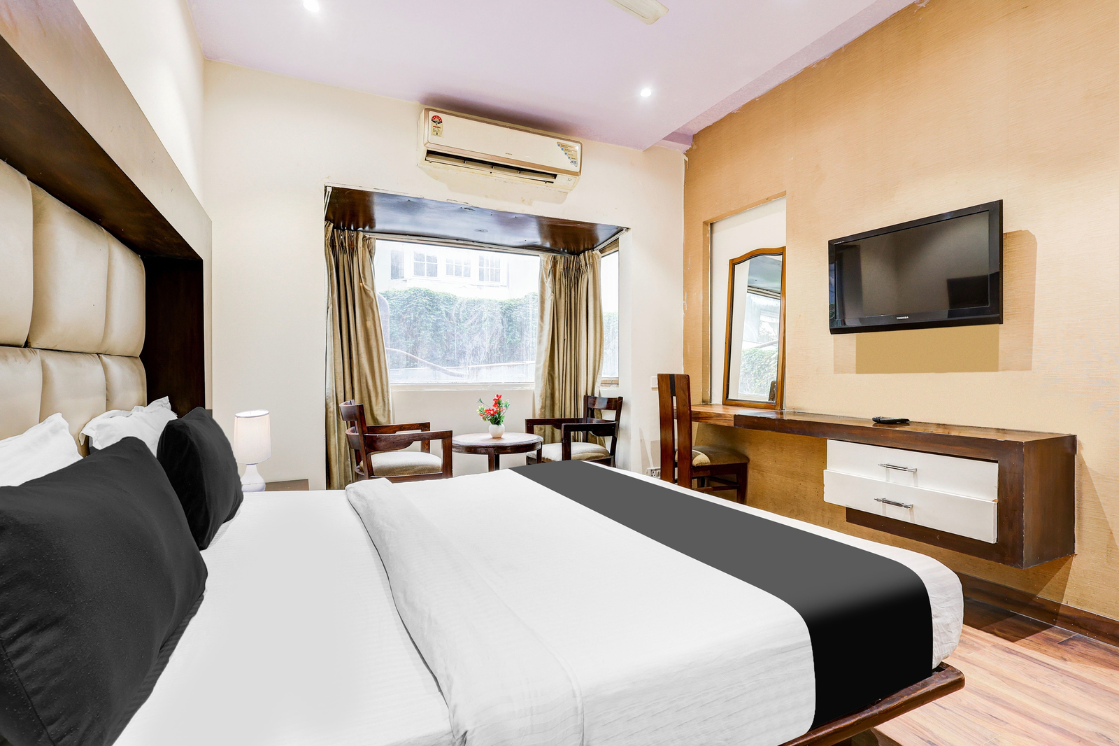 super townhouse oak sector 25 gurgaon