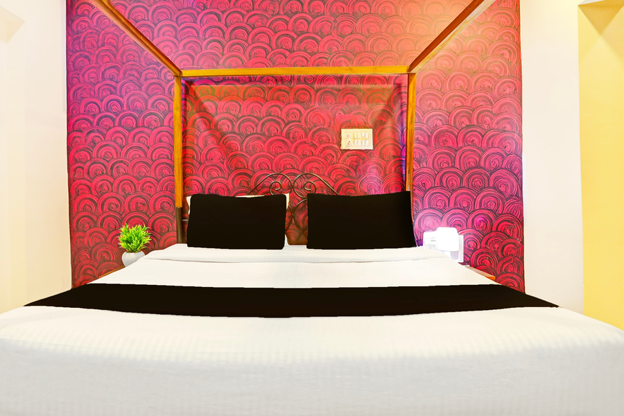 super hotel o jaistambh chowk formerly guru kirpa
