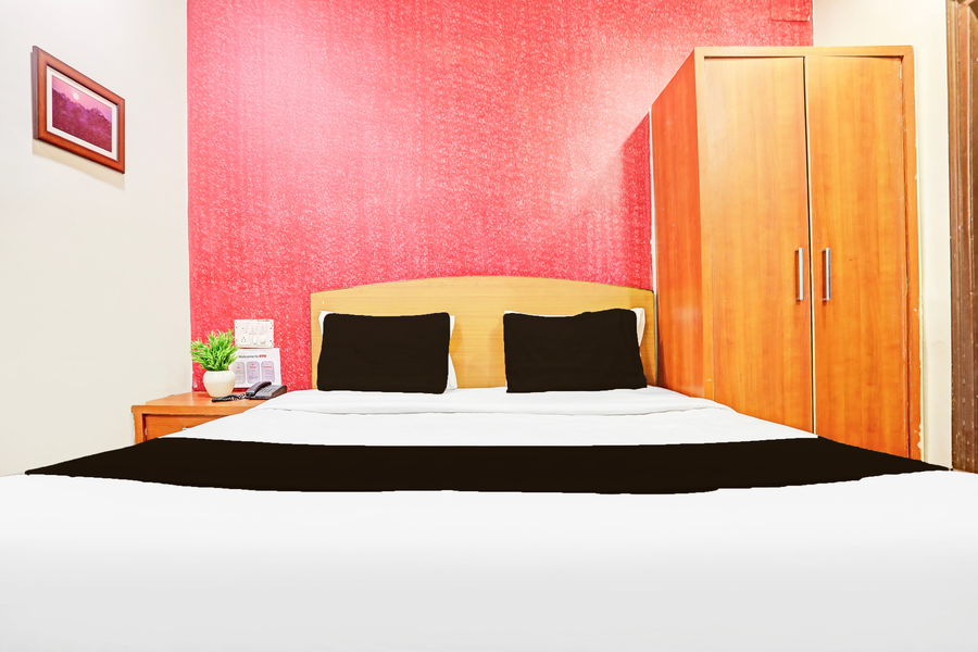 super hotel o jaistambh chowk formerly guru kirpa