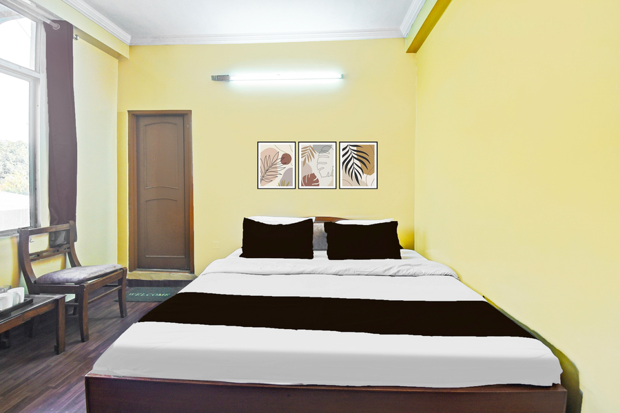 hotel o hathroi market near dhuleshwar garden