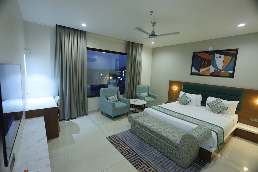 hotel the crown inn jhunjhunu