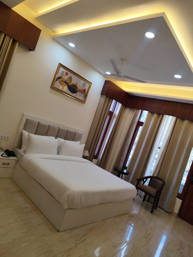 Xenious Micro Dharmshala (Alivaa Group),,3 star