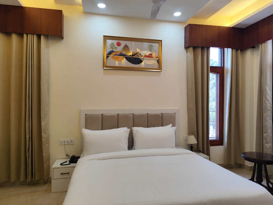 Xenious Micro Dharmshala (Alivaa Group),,3 star