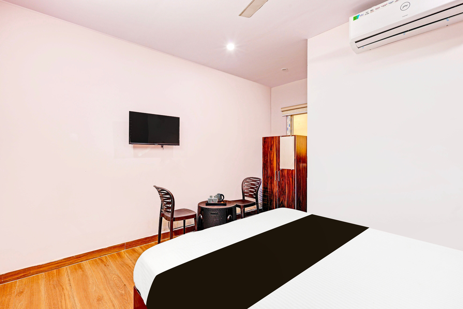 super hotel o ramarvapadu near esi hospital