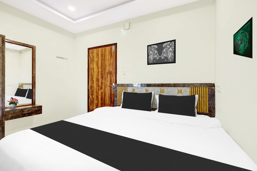 super hotel o vizianagaram near railway station