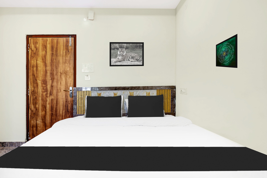 super hotel o vizianagaram near railway station