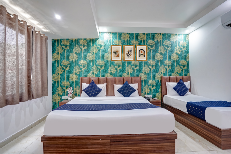 hotel king plaza near igi airport by rmaap group