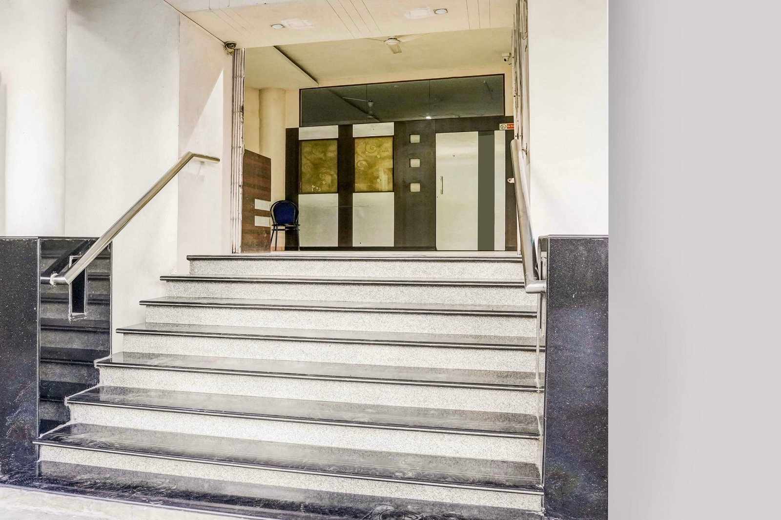 Super Hotel O Nashik,Nashik - Pune Road,3 star