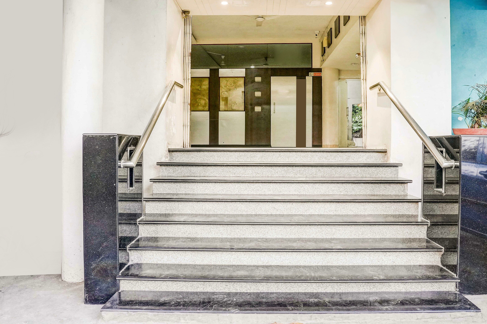 Super Hotel O Nashik,Nashik - Pune Road,3 star