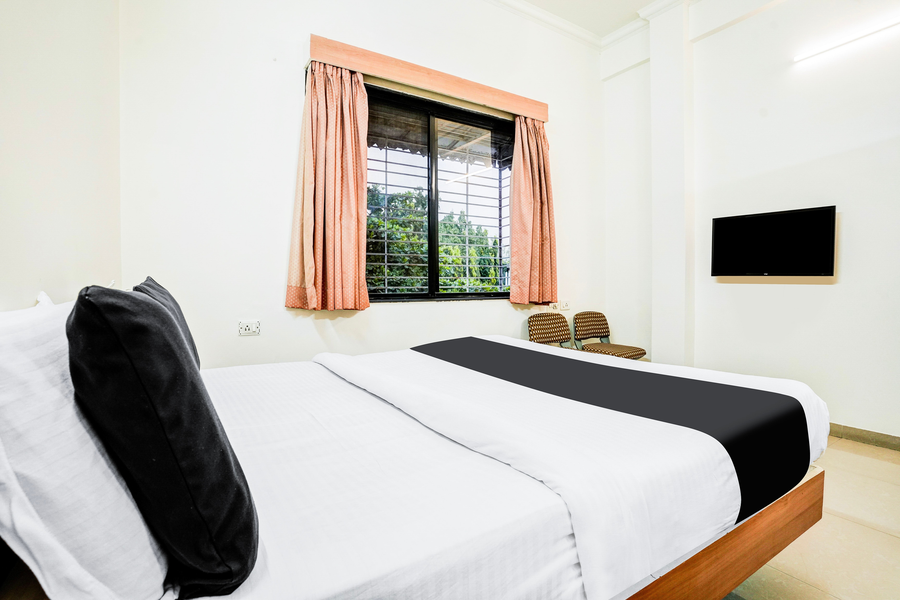 super hotel o nashik