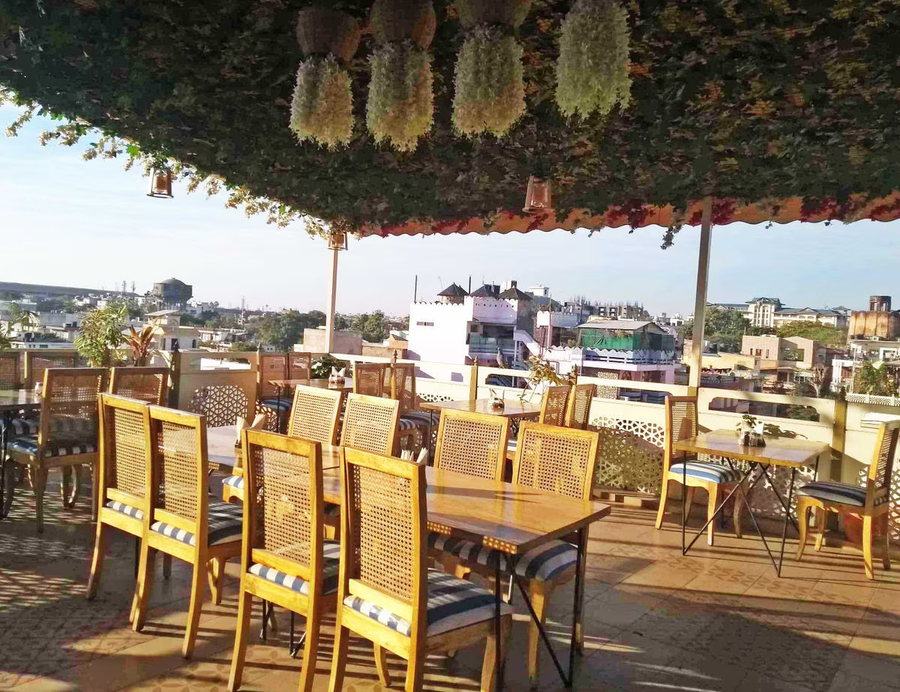 Hotel Ratangarh Palace,Hathroi, Jaipur,3 star