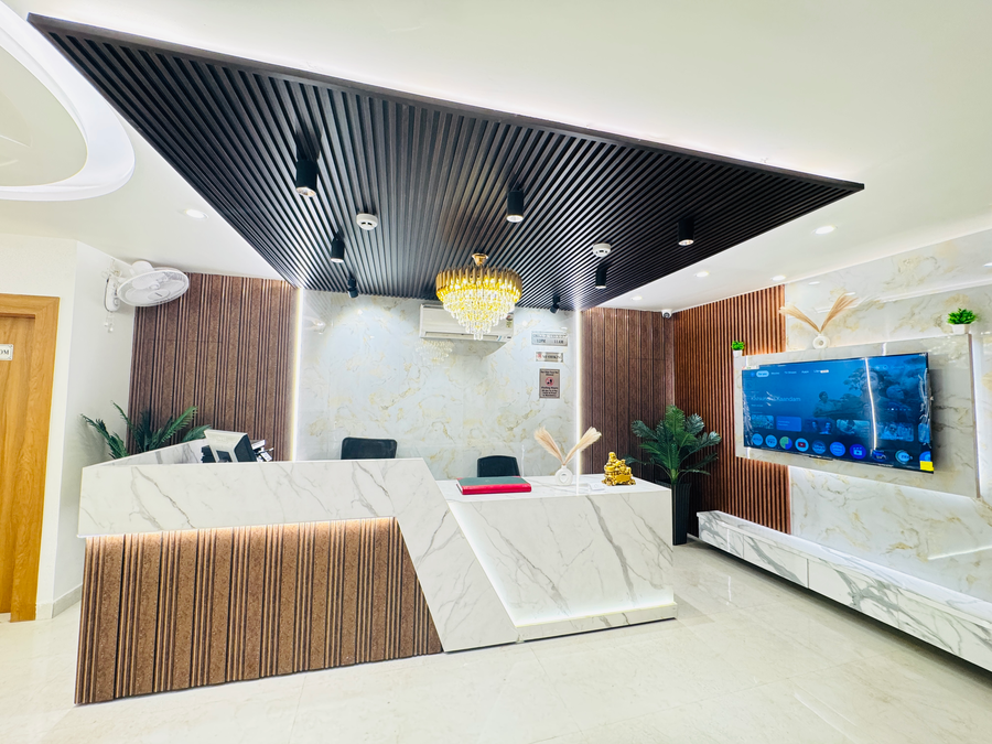hotel classic crowne