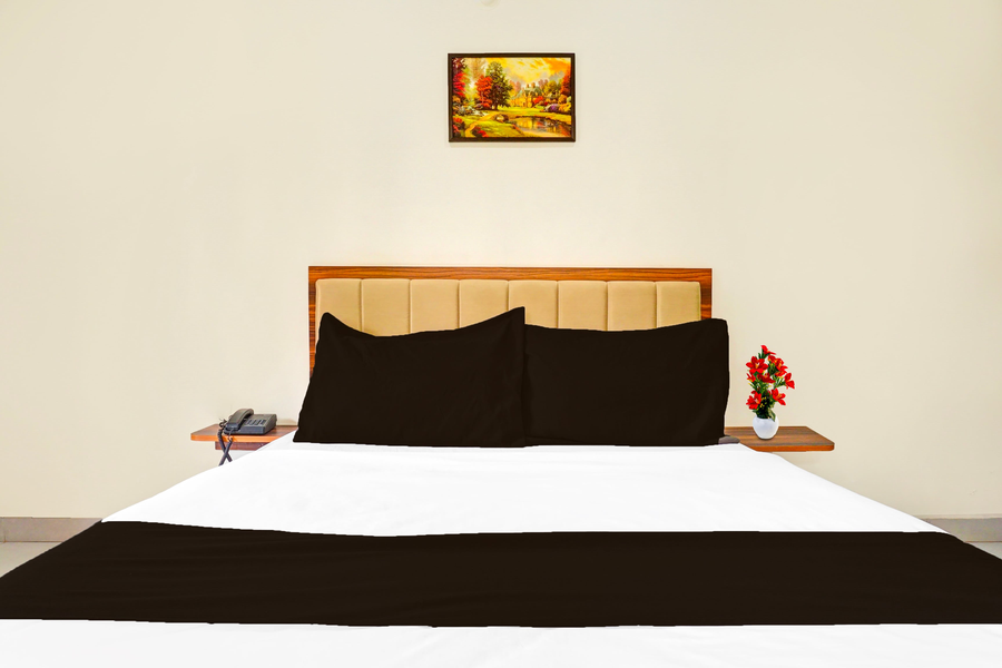 townhouse amanora park town formerly samrat inn